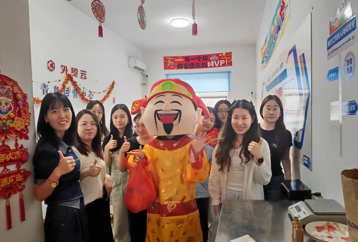 Zemeiji feiert das Gott des Reichtums-Festivals