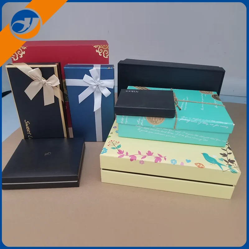 Farbgeschenkbox